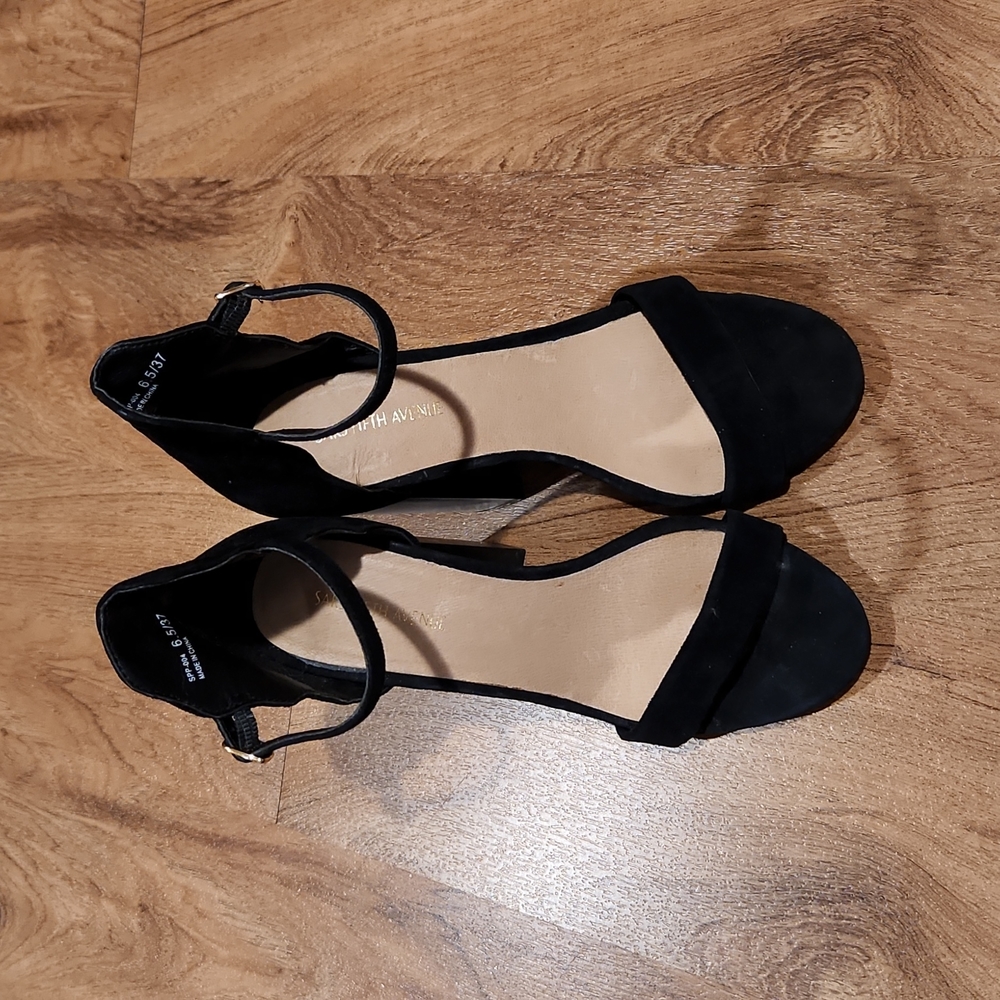 Saks Fifth Avenue Shoes